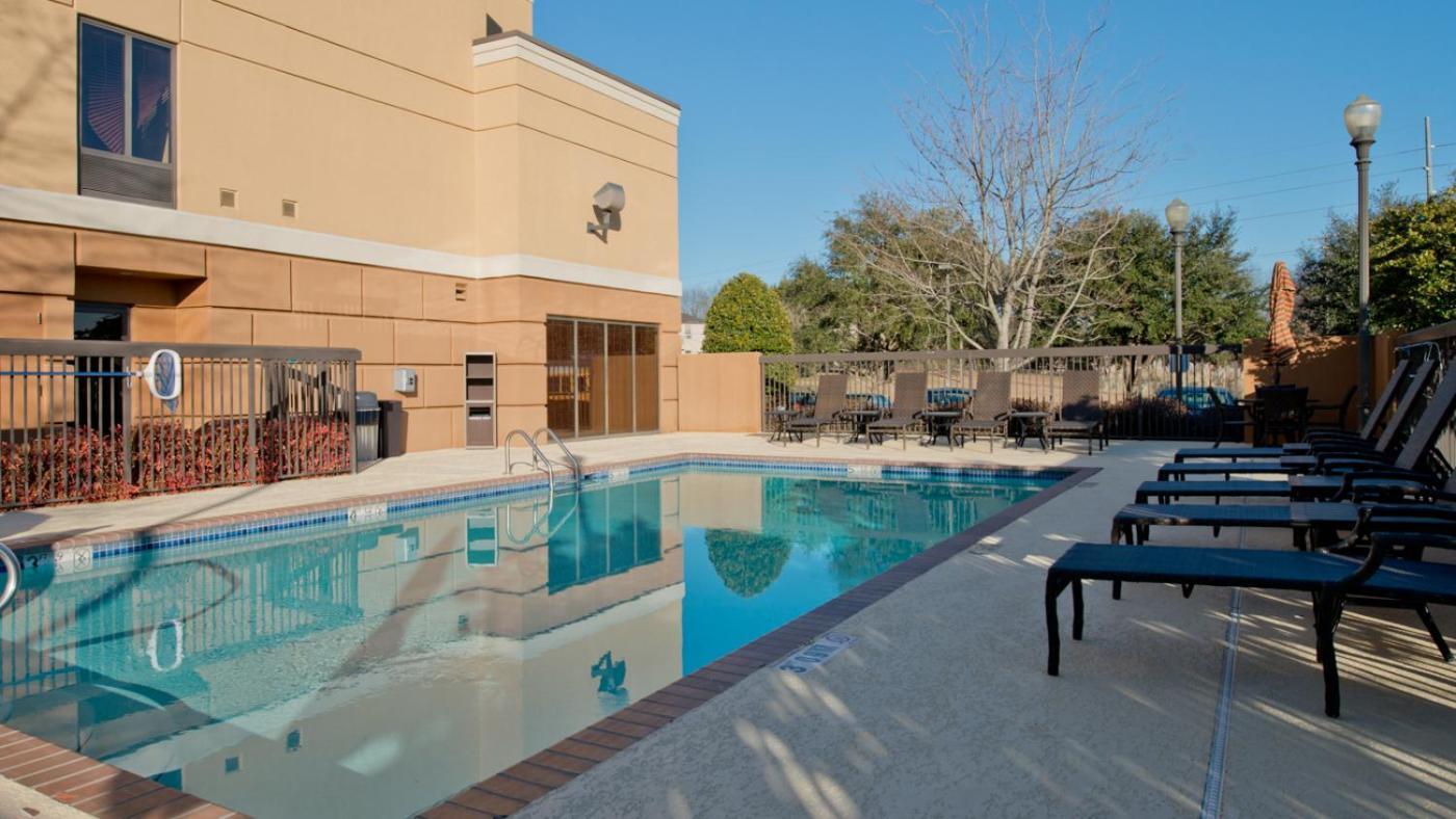 Russell Inn And Suites Starkville Exterior foto